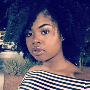 Meet your Posher, Chanda